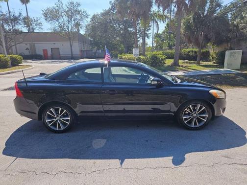 2013 Volvo C70 T5 2dr Convertible