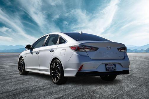 2019 Hyundai SONATA Hybrid SE