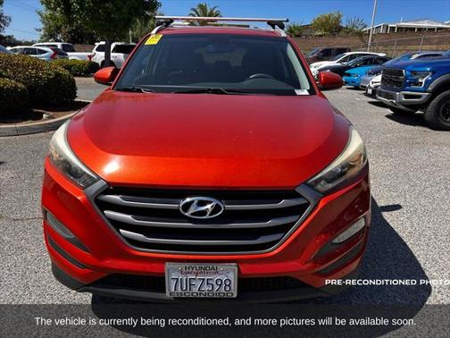 2016 Hyundai TUCSON SE