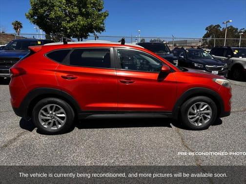 2016 Hyundai TUCSON SE