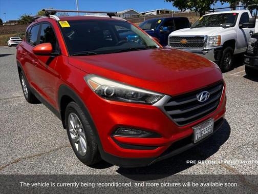 2016 Hyundai TUCSON SE