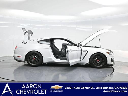 2016 Ford Shelby GT350 Base