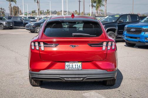 2022 Ford Mustang Mach-E Select
