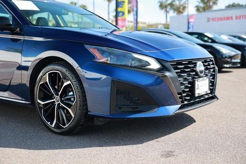 2023 Nissan Altima SR FWD