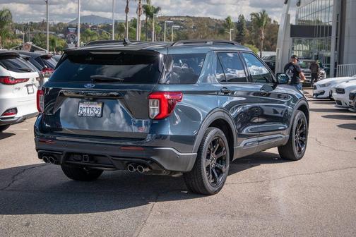 2022 Ford Explorer ST