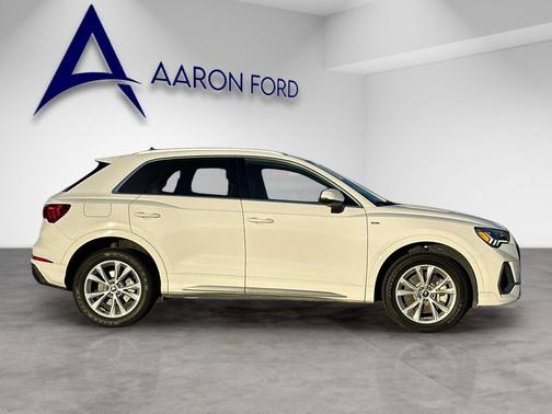 2023 Audi Q3 Premium 45 TFSI S line quattro Tiptronic