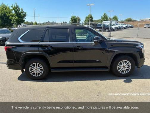 2023 Toyota Sequoia SR5