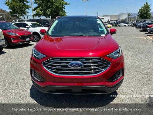 2022 Ford Edge Titanium