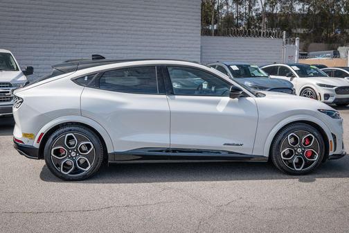 2022 Ford Mustang Mach-E GT
