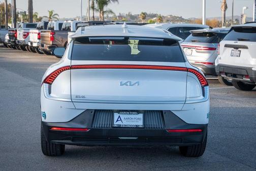 2024 Kia EV6 Light Long Range