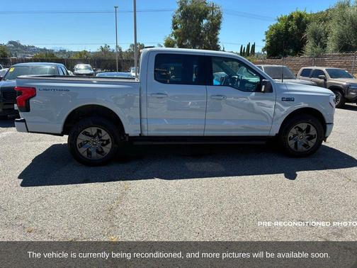 2024 Ford F-150 Lightning Flash