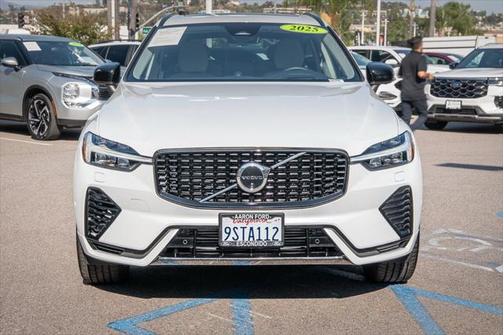 2025 Volvo XC60 Plug-In Hybrid T8 Ultra