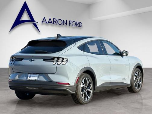 2024 Ford Mustang Mach-E Select