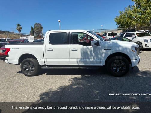 2023 Ford F-150 Lightning LARIAT