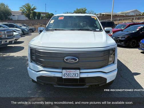 2023 Ford F-150 Lightning LARIAT