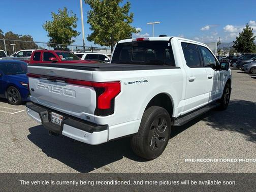 2023 Ford F-150 Lightning LARIAT