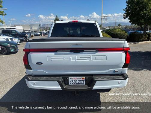 2023 Ford F-150 Lightning LARIAT