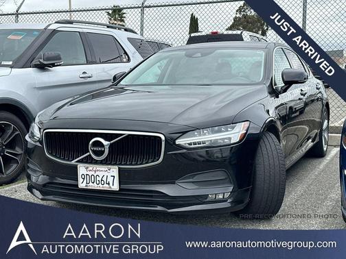 2018 Volvo S90 T5 Momentum