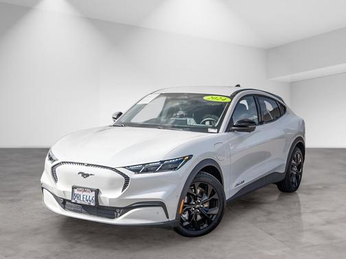 2024 Ford Mustang Mach-E Select