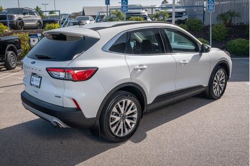 2022 Ford Escape Titanium