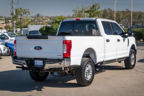 2017 Ford F-350 XLT