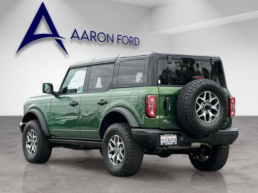 2025 Ford Bronco Badlands