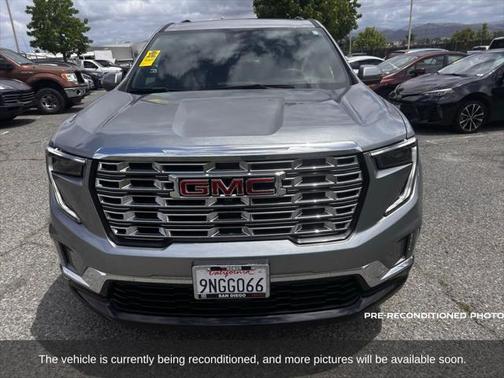 2024 GMC Acadia Denali