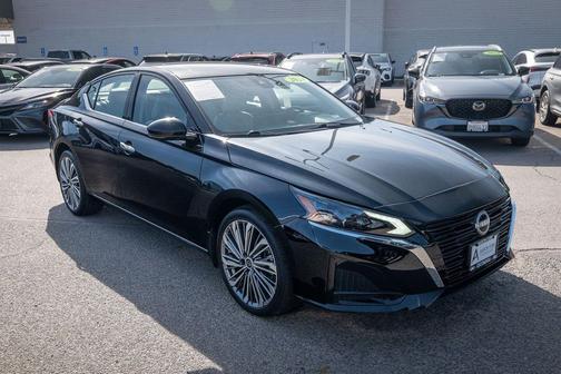 2024 Nissan Altima 2.5 SL