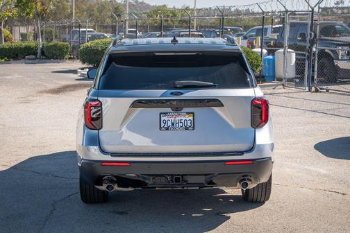 2022 Ford Explorer ST-Line