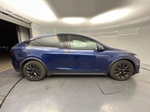 2023 Tesla Model X Base