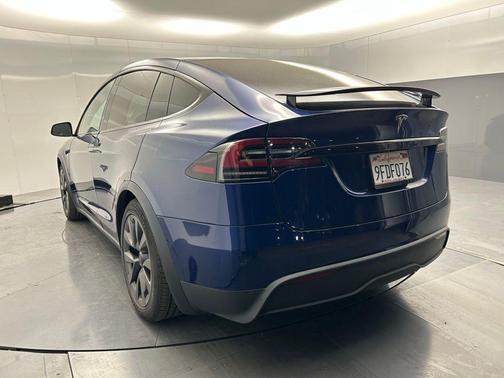2023 Tesla Model X Base
