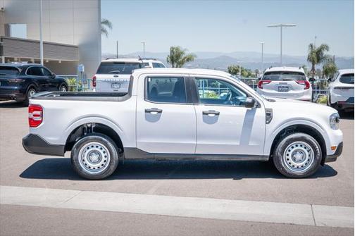 2022 Ford Maverick XL
