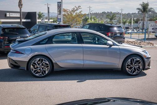 2023 Hyundai IONIQ 6 SEL