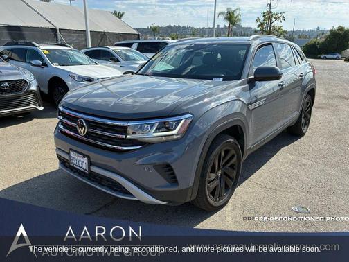 2020 Volkswagen Atlas Cross Sport 2.0T SE w/Technology 4MOTION