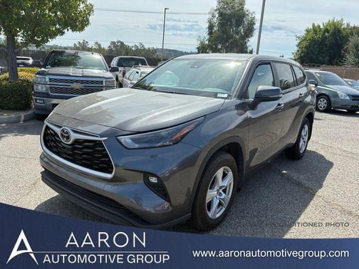 2024 Toyota Highlander LE