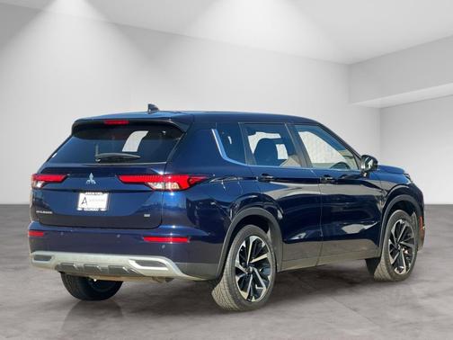 2023 Mitsubishi Outlander SE 2.5 2WD