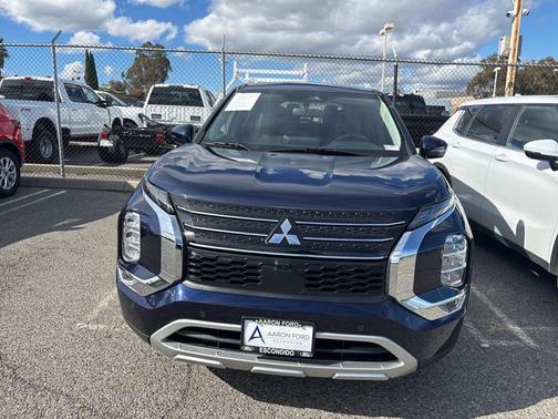 2023 Mitsubishi Outlander SE 2.5 2WD