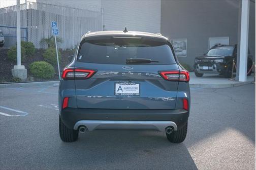 2025 Ford Escape PHEV SE