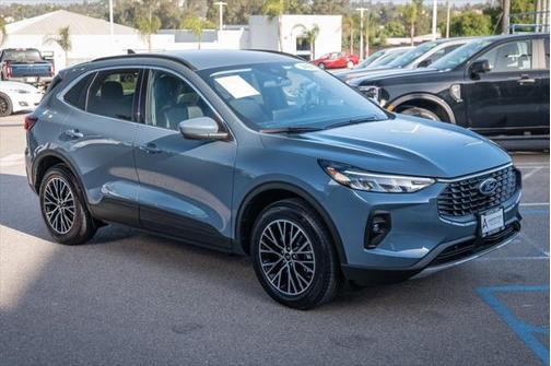 2025 Ford Escape PHEV SE