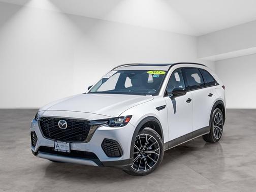 2025 Mazda CX-70 PHEV Premium Package