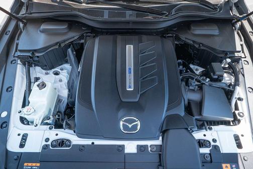 2025 Mazda CX-70 PHEV Premium Package