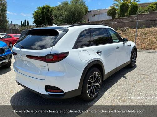 2025 Mazda CX-70 PHEV Premium Package