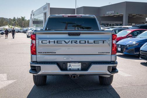2024 Chevrolet Silverado 1500 Custom