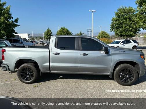 2024 Chevrolet Silverado 1500 Custom