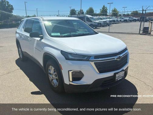 2023 Chevrolet Traverse LS