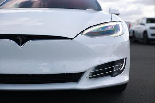 2020 Tesla Model S Long Range Plus