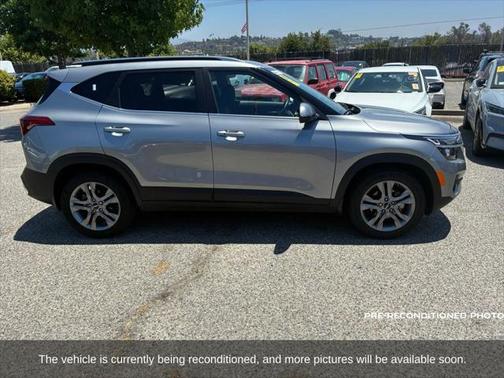2023 Kia Seltos S