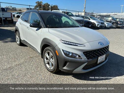 2023 Hyundai KONA SEL