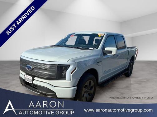 2023 Ford F-150 Lightning LARIAT