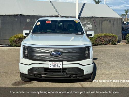 2023 Ford F-150 Lightning LARIAT